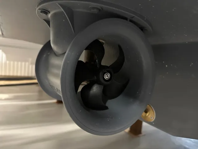 Orust Marin akterpropeller installation båt