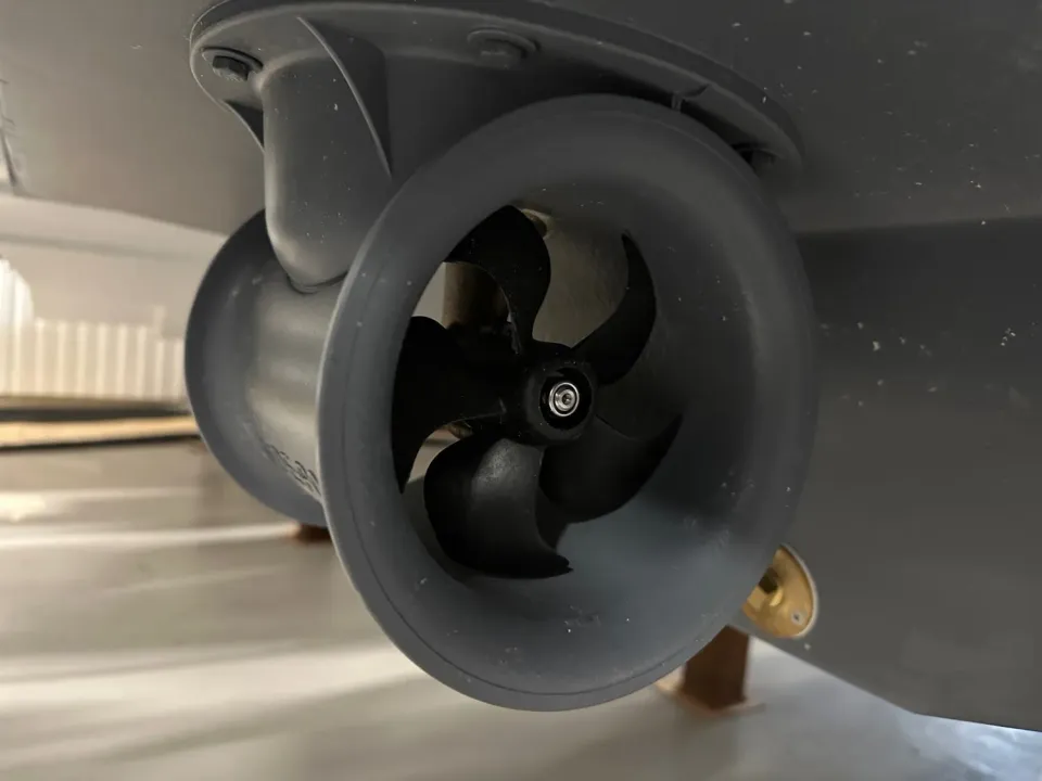 Orust Marin akterpropeller installation båt