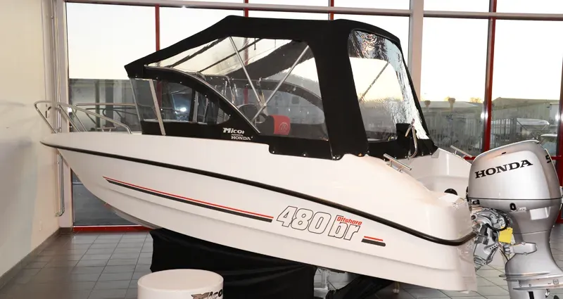 Marin & Fritid Micore 480 BR akterkapell båt