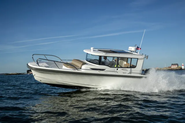 Orust Marin VHF RS40 installation