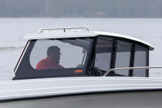 Terhi 480 Cabin grabbräcke tak polerad par