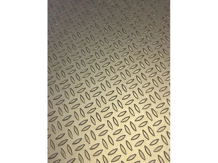 Silver Fox BR aluminiumdurk anodiserad tonad Fox BR 2018-