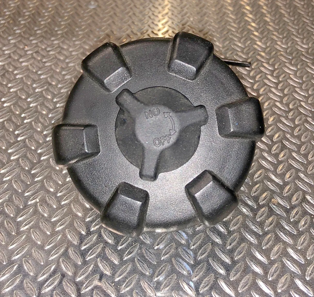 Honda Tanklock BF2-BF2.3 HK original bensinlock