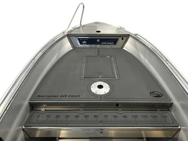 Marin & Fritid Linder Softfloor fiskedäck akter 445 Catch