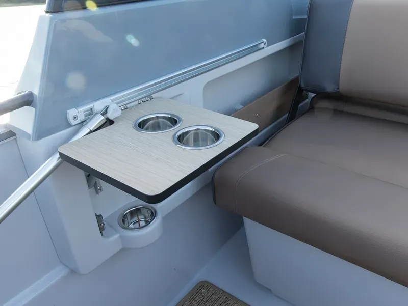 Silver Eagle BR/BRX klaffbord sidomonterat med mugghållare