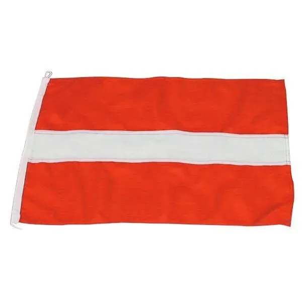 Marin & Fritid Gästflagga Lettland 20x30 cm