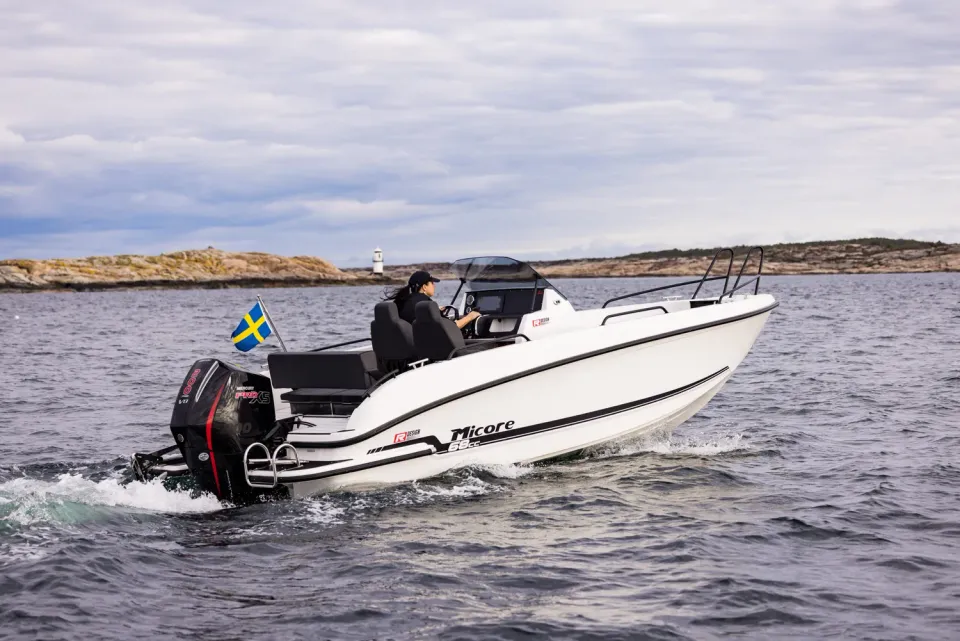 Micore 68cc centerkonsolbåt flaggskepp R-design