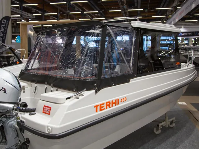 Terhi 480 Cabin akterkapell original läskydd akter