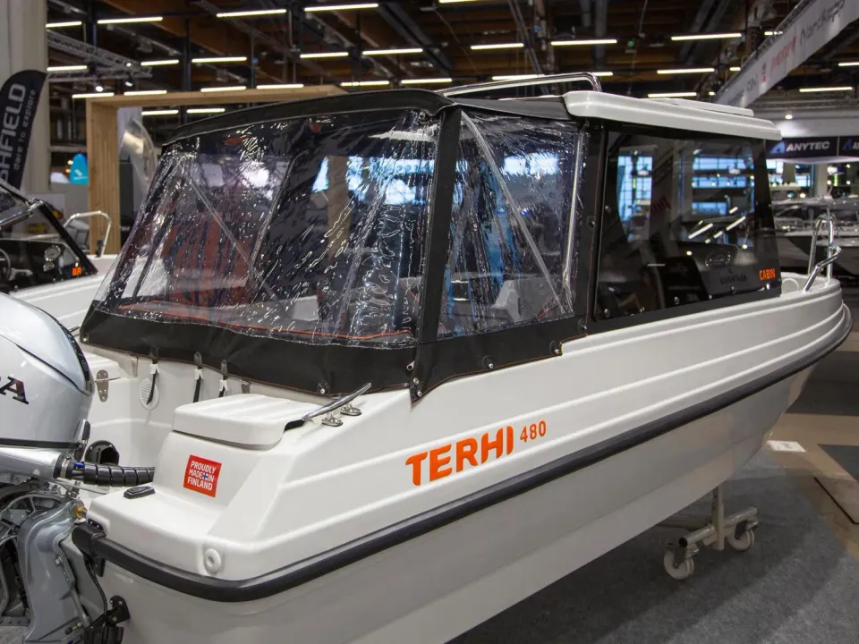 Terhi 480 Cabin akterkapell original läskydd akter