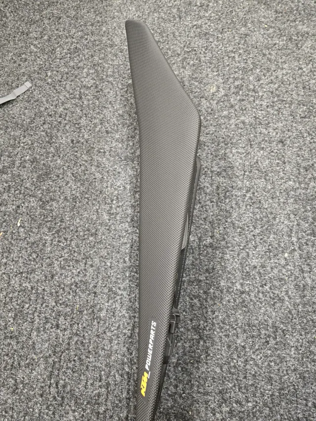 Marin & Fritid KTM SX sadel 4600794000 hel
