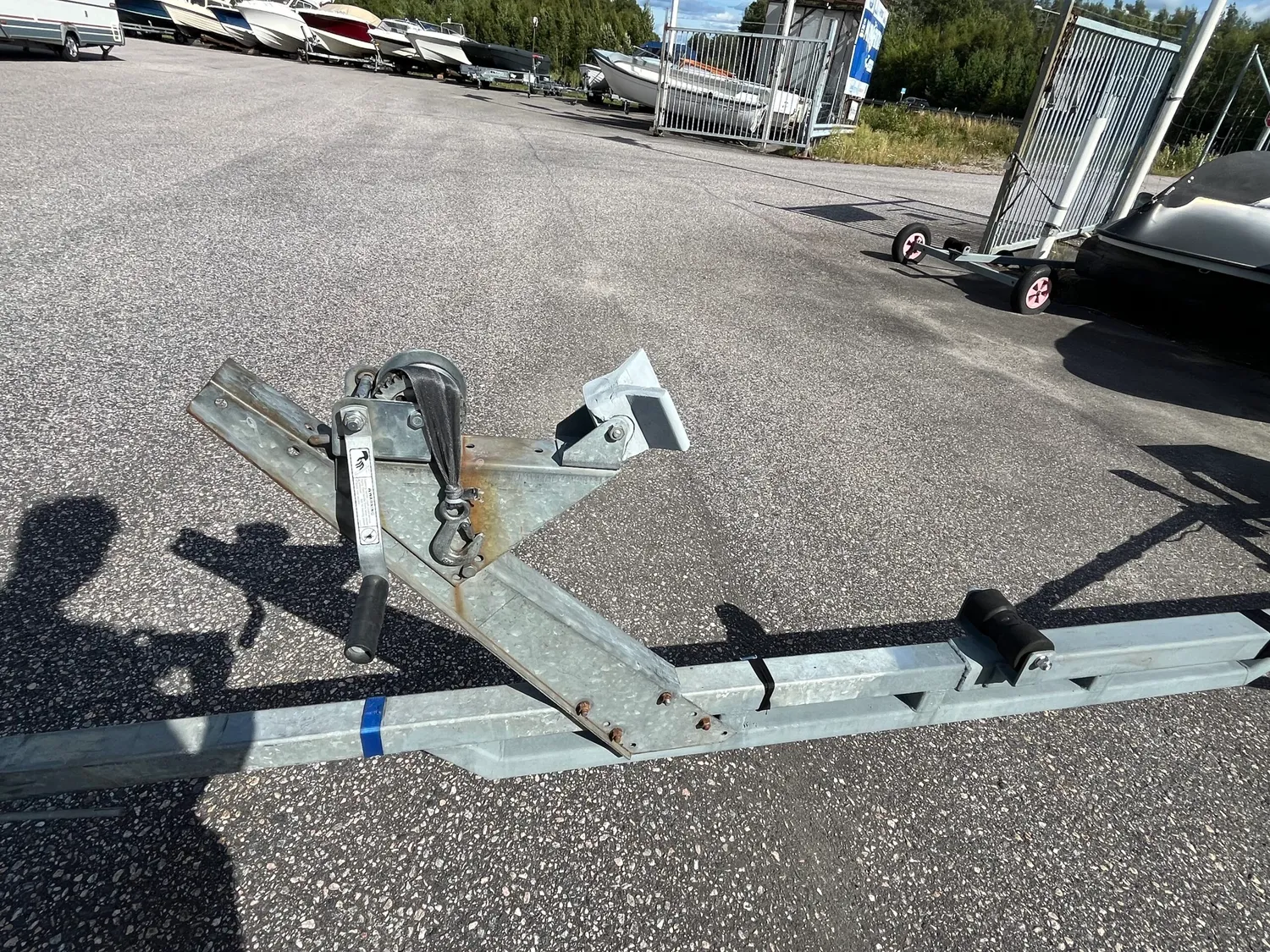 BUV Trailer båtupptagningsvagn ombyggd magnetbelysning