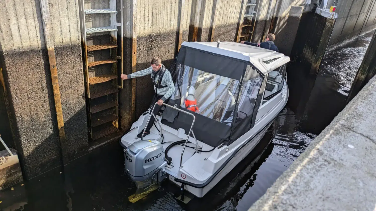 Skärgårdsvarvet Sandström Ultra 57 Cabin hyttbåt sjöduglig