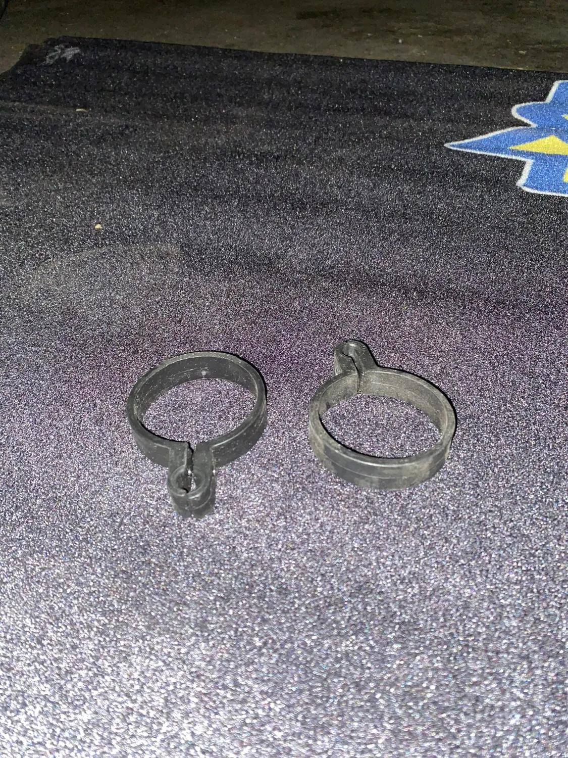 Husaberg hållare hastighetsmätarkabel 1997-1999 par