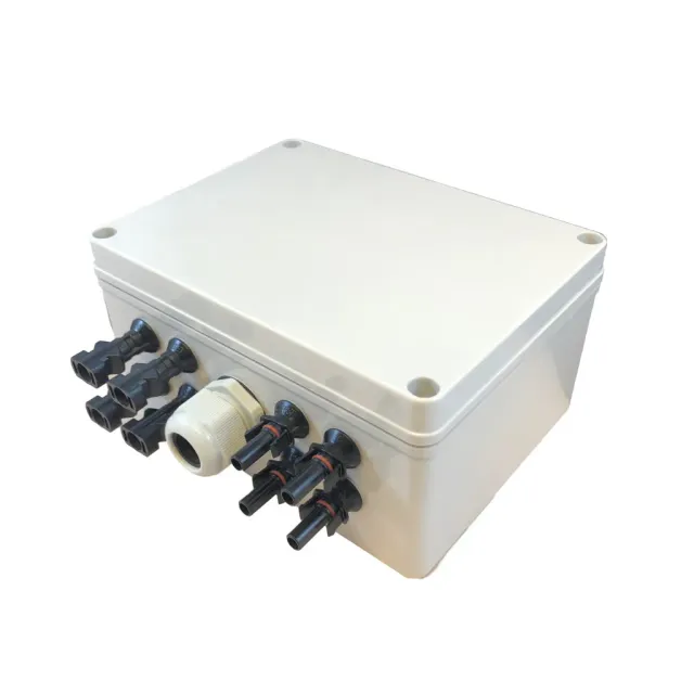 Marin & Fritid Kopplingsbox Solcell 4-in 1-ut MC4